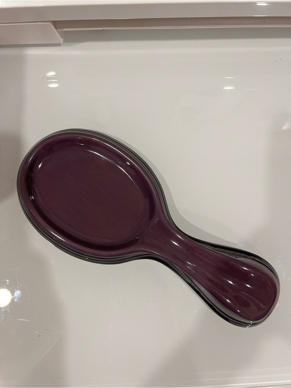 Le Creuset Ceramic Spoon Rest in Cassis